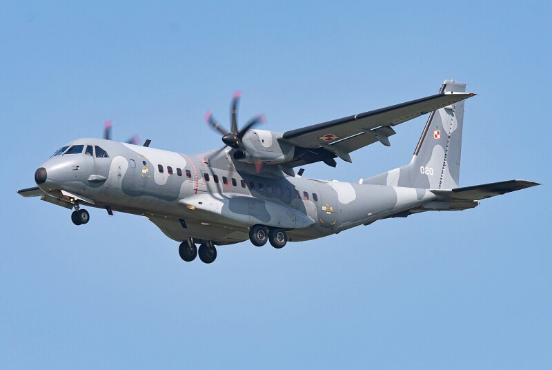 Polish_Air_Force_C-295_cropped