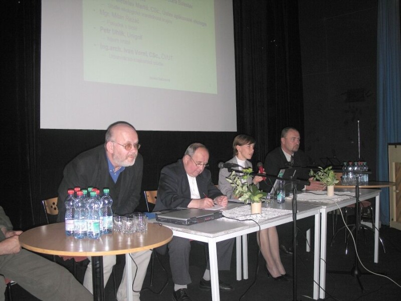 050519_1795